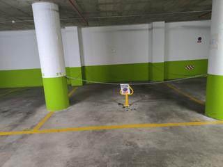 Alquiler Parking coche en Rodeo Alto - Guadaiza - La Campana. Amplísima  plaza de garaje en alquiler