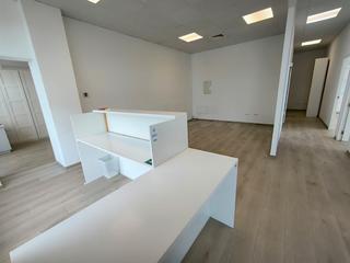 Alquiler Local Comercial en Calle sor juana ines de la cruz 1. Amplio local disponible  en alquiler