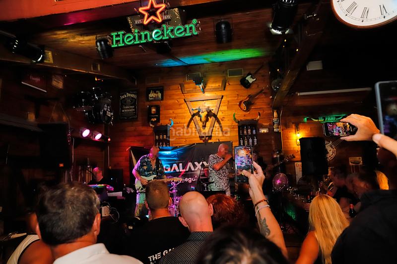 Foto 39f7b266-fa38-4673-8793-1c167eea5c0a. Traspaso local comercial traspaso cafe bar el paso en Torrevieja