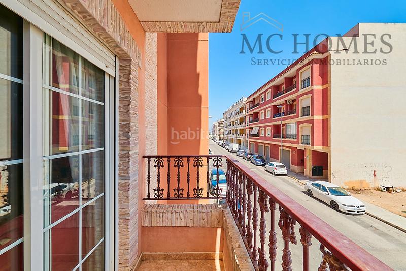 Foto db341aac-7a16-4ea1-9687-f475548e0e89. Alquiler piso  en alquiler almoradi en Almoradí