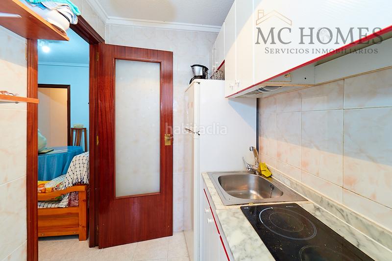 Foto 1d51d7ba-4219-4fbb-b9d0-3c9d2a9ebdd4. Piso en calle bazan 92 piso en venta calle bazán en Torrevieja