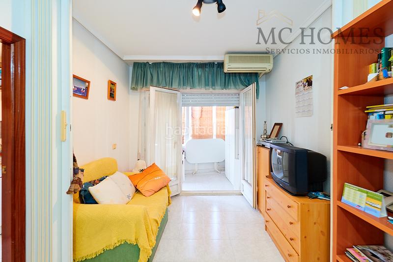 Foto 58a12328-2827-49aa-9382-ef39e1343efc. Piso en calle bazan 92 piso en venta calle bazán en Torrevieja