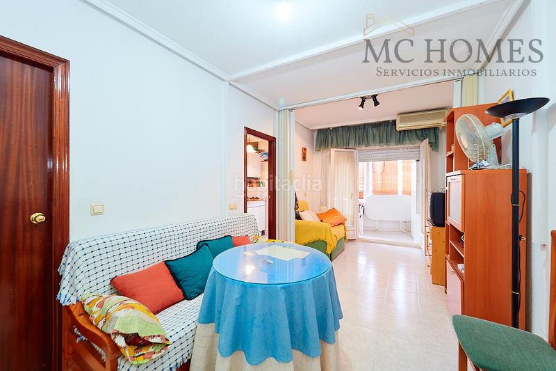 Foto 9f9397cc-7de0-4eb4-ad54-6bdf02911f72. Piso en calle bazan 92 piso en venta calle bazán en Torrevieja