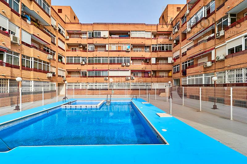 Foto a8c53a12-f04d-465d-9a93-4eccc47ab0fe. Piso en calle bazan 92 piso en venta calle bazán en Torrevieja