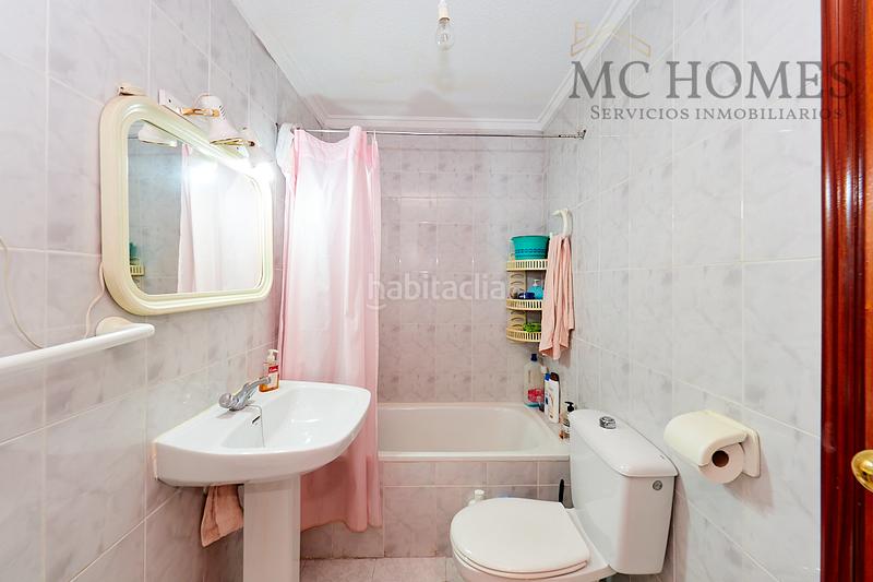 Foto cd235306-39c9-4bc5-b946-96b4ad664a02. Piso en calle bazan 92 piso en venta calle bazán en Torrevieja