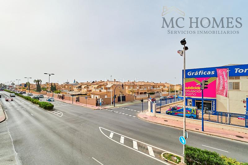 Foto f10b5378-34a7-45ff-aa31-d5c8c9e9e664. Piso en calle bazan 92 piso en venta calle bazán en Torrevieja