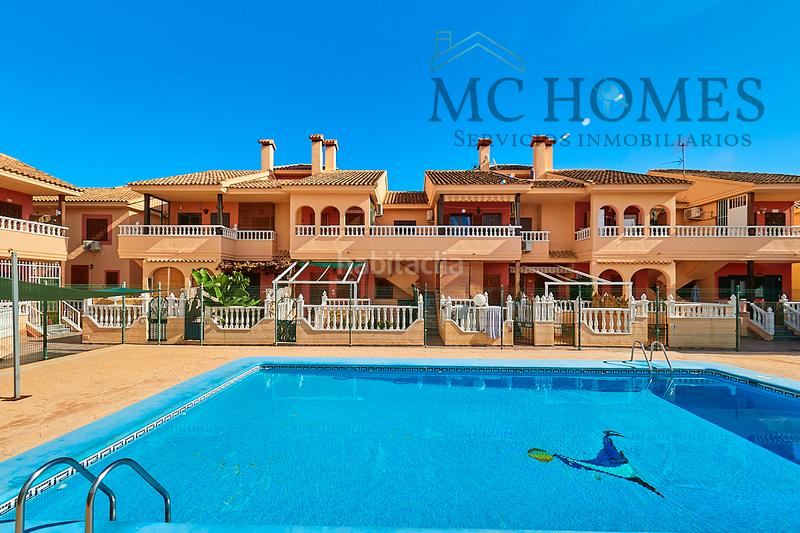 Foto 9fdd699d-66cb-4894-84fb-884db54d1a62. Affitto casa bifamiliare con parcheggio piscina in Torrevieja