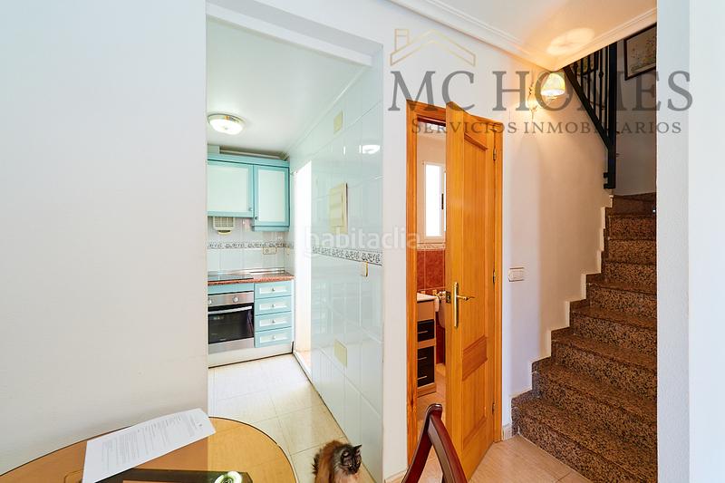 Foto 87225ef9-0dfe-4fb7-b5dd-21866fa8a5d6. Lloguer casa aparellada amb aparcament piscina a Torrevieja