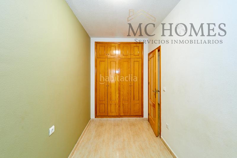 Foto 01018999-0262-40c0-9371-295b6beecf28. Pis a Zona Playa de los Locos Torrevieja