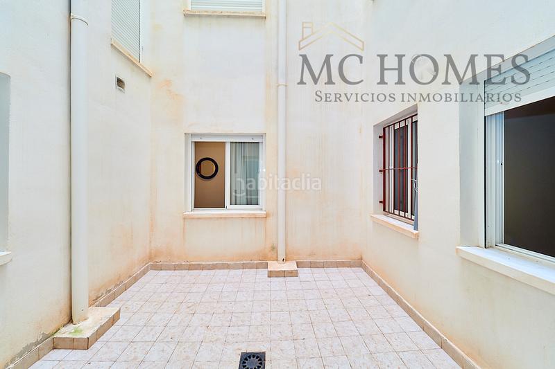 Foto 3e7b45c2-dc9c-4744-a11d-0d3bb36b57f1. Pis a Zona Playa de los Locos Torrevieja