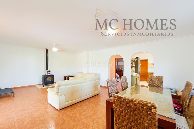 Foto 48dc6a9e-df42-4a19-84d7-676ee466aeb5. Chalet  independiente con piscina e en Chella