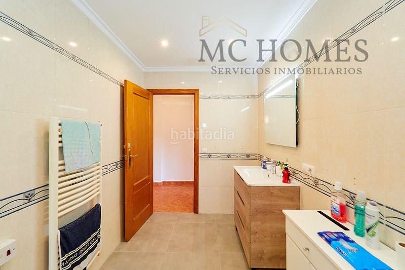 Foto b947ec7a-2c28-403a-84d1-0d9fbe88f40b. Chalet  independiente con piscina e en Chella