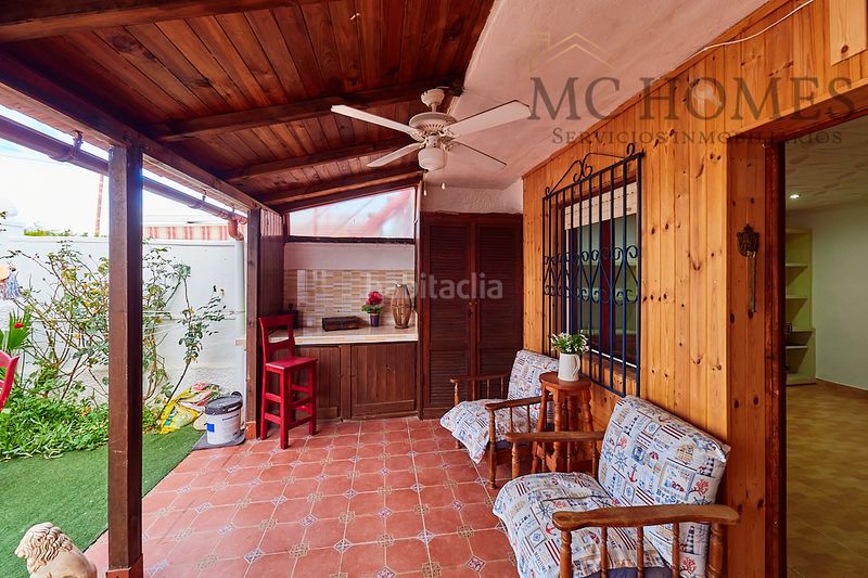 Foto e7d50e3a-2438-4915-94a7-ac6618657ab2. Casa adossada a Zona Carrefour - Urbanizaciones Torrevieja