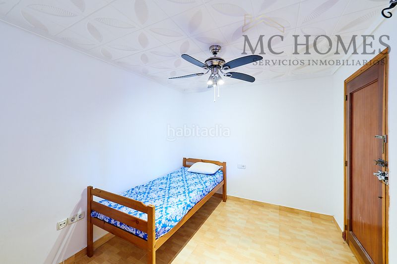 Foto f8953c9a-2dfe-41a4-9900-d84e5b07025f. Casa adossada a Zona Carrefour - Urbanizaciones Torrevieja