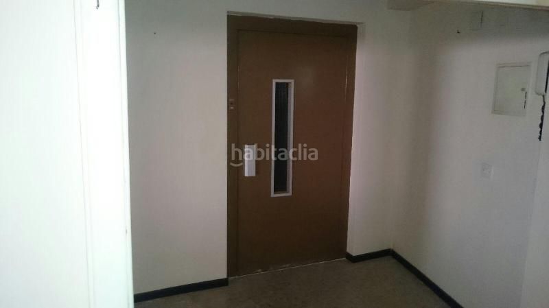 Foto 7870a8e5-18f4-4c8e-960c-f6c471e67cd4. Local comercial a Centro Ciudad Plasencia
