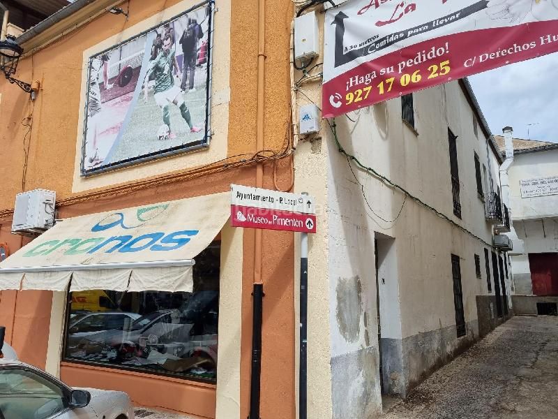 Foto d471849c-8d66-4925-89d5-6bf51497a2dd. Xalet a Jaraíz de la Vera