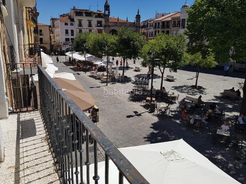 Foto ab1fdb62-bb02-4b3c-bab3-77b624e44c60. Oficina a Centro Ciudad Plasencia