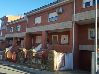 Chalet à Los Pinos - El Pilar. Casa adosada en venta en cardenal siliceo  el pilar  sor valenti