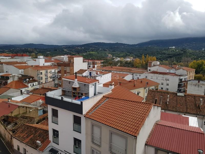 Foto 1703f3b7-38ab-4f1b-8ce1-9567eed4f443. Appartamento in Miralvalle - Av. Virgen del Puerto - La Data Plasencia