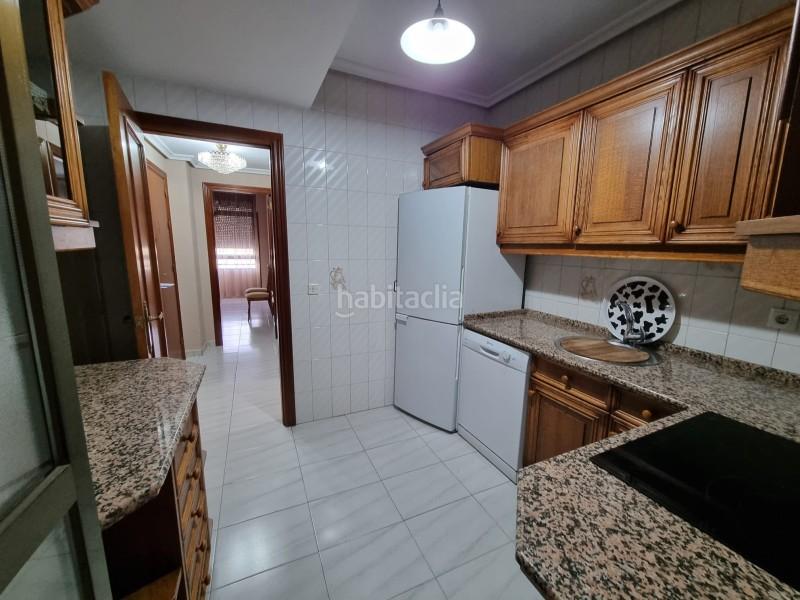 Foto c95c2e03-1476-4d68-8e0c-66f42c3a7972. Pis amb calefacció aparcament a Centro Ciudad Plasencia