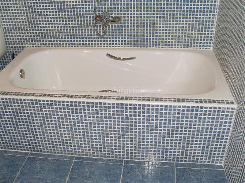 Foto e70d8a90-42e4-41fb-a7da-5d5541e9cdb3. Pis amb calefacció a Miralvalle - Av. Virgen del Puerto - La Data Plasencia