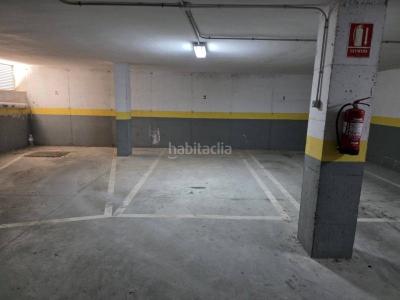 Foto 42630693-c9bf-467f-a9e3-0b84284f20ca. Aparcament cotxe a Zona Norte - Hospital - Urbanizaciones Plasencia
