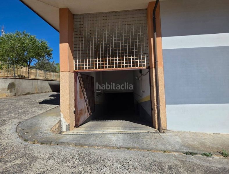 Foto c29339bc-9a49-4c60-bad0-f7fc9fabe931. Aparcament cotxe a Zona Norte - Hospital - Urbanizaciones Plasencia