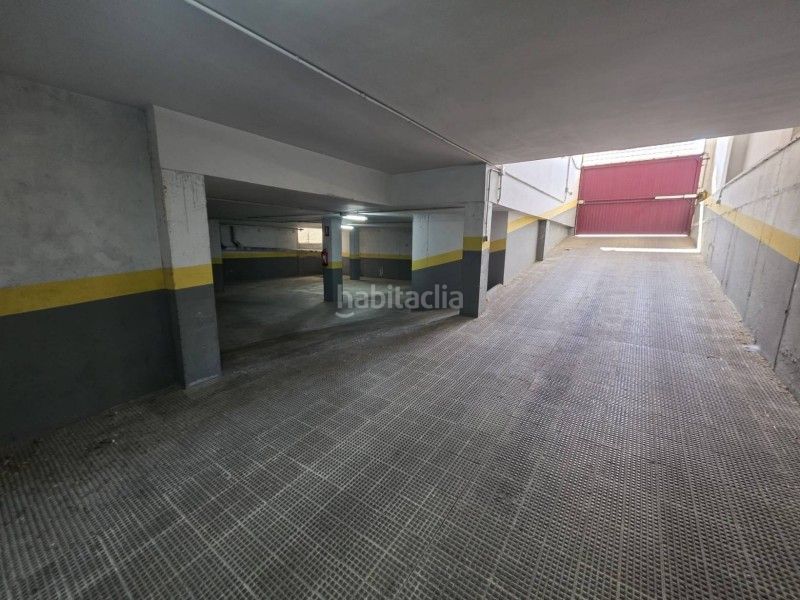 Foto da9f41e0-f083-4c8e-bab8-2c4cf00e6b0d. Aparcament cotxe a Zona Norte - Hospital - Urbanizaciones Plasencia