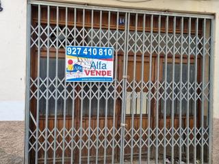 Local commercial à Centro Ciudad. Local comercial en venta en centro  plasencia cáceres