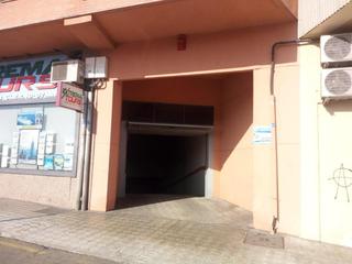 Local commercial à Centro Ciudad. Local comercial en venta en avda. del valle  plasencia cáceres