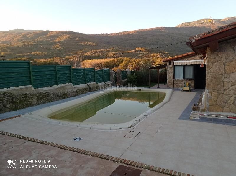Foto f3cb88d3-11f1-4ce4-a3db-393b333b0864. Xalet amb calefacció piscina a Miralvalle - Av. Virgen del Puerto - La Data Plasencia