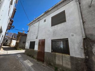 Chalet in Piornal. Casa adosada en venta en piornal  piornal cáceres