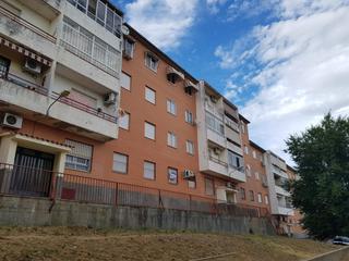Rez-de-chaussée à Zona Norte - Hospital - Urbanizaciones. Piso en venta en dolores ibarruri  camara de comercio  múltiples