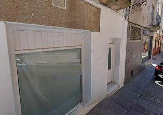 Local commercial à Miralvalle - Av. Virgen del Puerto - La Data. Local comercial en venta en santa ana  plasencia cáceres