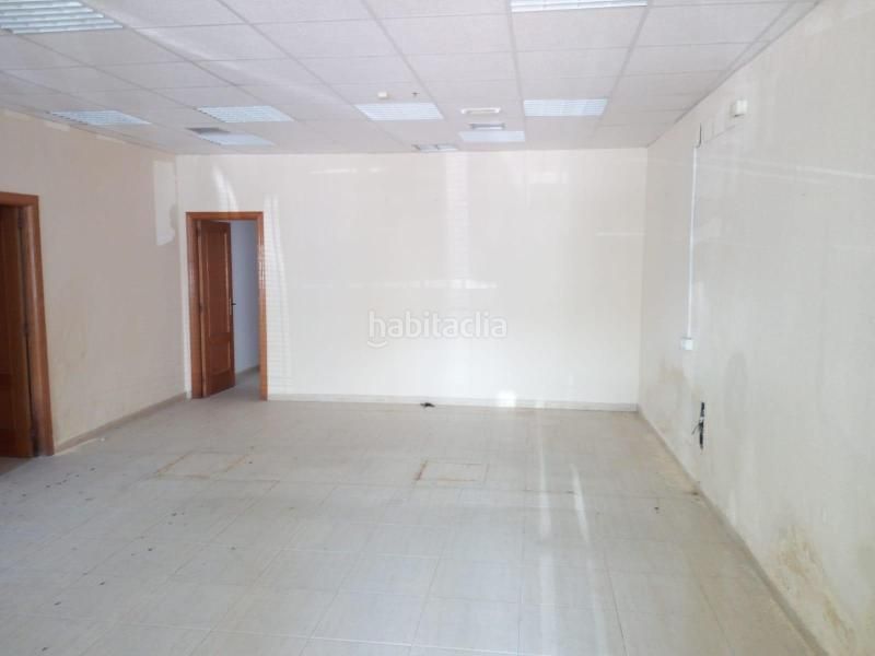Foto 932dc61e-31fd-4021-b5c7-ed717f4a18e7. Local comercial a Malpartida de Plasencia