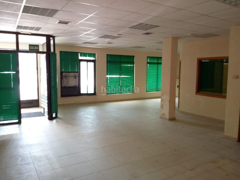 Foto d872ca55-81f0-462c-8560-00eabdcb83f3. Local comercial a Malpartida de Plasencia