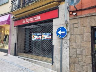 Location Local commercial à Centro Ciudad. Local comercial en venta en centro  plasencia cáceres