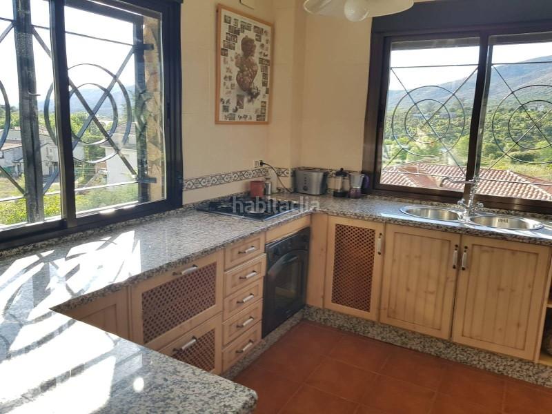 Foto ae47dac0-9a17-4368-b8e3-5096ad457644. Chalet casa unifamiliar en venta en carretera del valle plasencia cáceres en Casas del Castañar