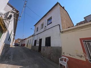Chalet à Zona Sur - Av. De España - San Miguel. Casa adosada en venta en san miguel  plasencia cáceres