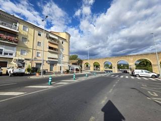 Local commercial à Los Pinos - El Pilar. Local comercial en venta en los arcos  plasencia cáceres