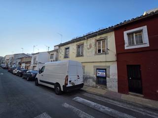 Xalet a Miralvalle - Av. Virgen del Puerto - La Data. Casa adosada en venta en rosal de ayala  plasencia cáceres