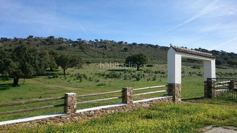Foto a54284a9-432f-4c1c-b990-bd0fb8b25f3f. Finca rústica terreno en venta en san vicente de alcantara cáceres en Salorino