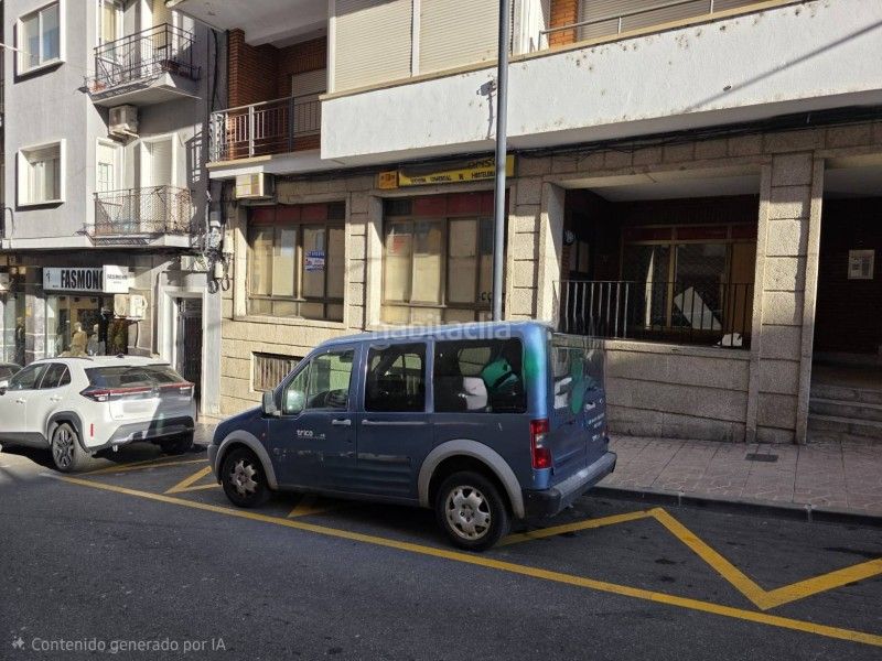 Foto 29f38cc5-85fe-4e00-8a6d-59fe45a28e6a. Local comercial a Centro Ciudad Plasencia