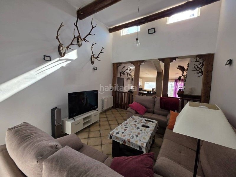 Foto 5b73f2bf-c92d-49b0-8a93-f846bb9ddaf3. Xalet a Malpartida de Plasencia