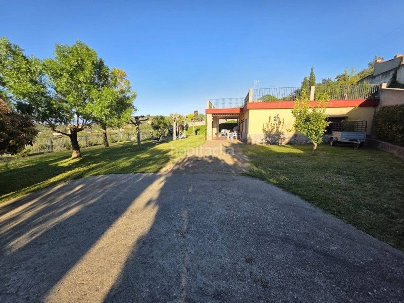 Foto 4b65bfe2-0f13-4eb7-a099-7f4788f0b946. Xalet amb aparcament a Miralvalle - Av. Virgen del Puerto - La Data Plasencia