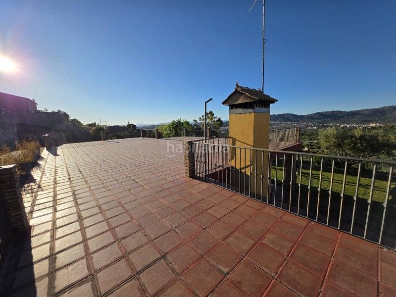 Foto d9356207-4ea8-471e-8513-4dfbb90054dd. Xalet amb aparcament a Miralvalle - Av. Virgen del Puerto - La Data Plasencia