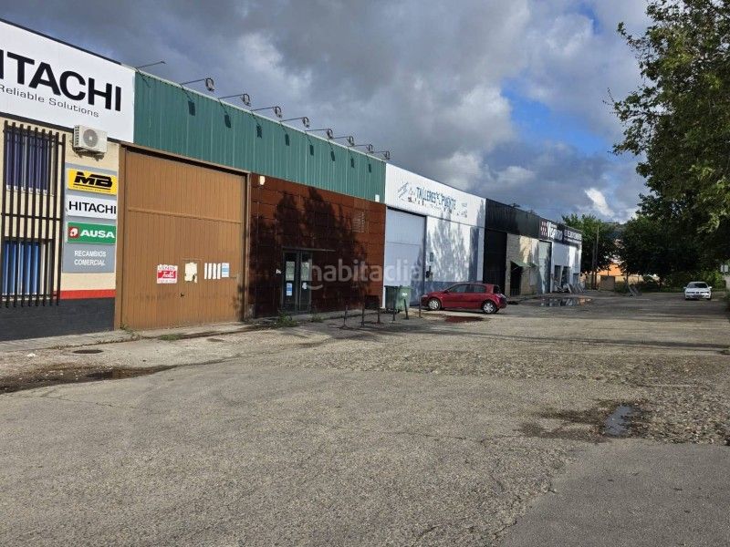 Foto fa52a943-f15a-4eaa-9639-f86d1e2a3bbe. Nau industrial a Zona Sur - Av. De España - San Miguel Plasencia