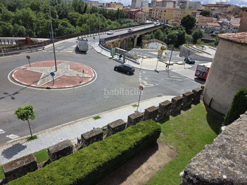 Foto e19dcdb2-c64b-4e1a-8f32-c4656c0999d0. Xalet a Miralvalle - Av. Virgen del Puerto - La Data Plasencia