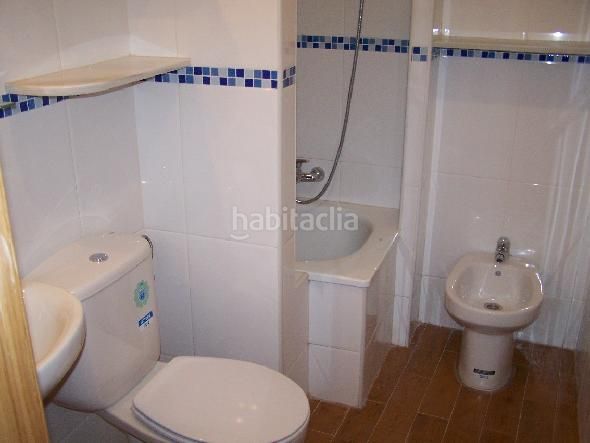 Foto 37b1d4f2-ce4c-437a-a187-7f7c368372c7. Xalet amb calefacció a Miralvalle - Av. Virgen del Puerto - La Data Plasencia
