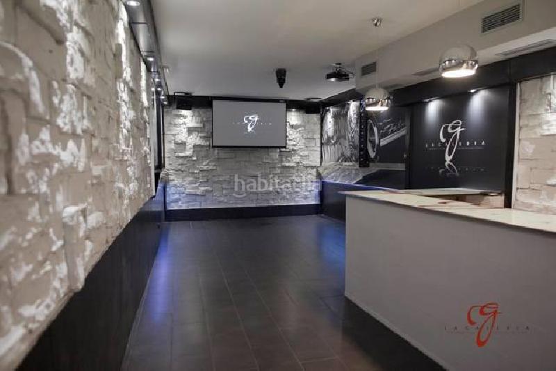 Foto 6452f5bd-d783-492a-9477-53aad769b560. Alquiler local comercial  en venta en centro cáceres en Plasencia